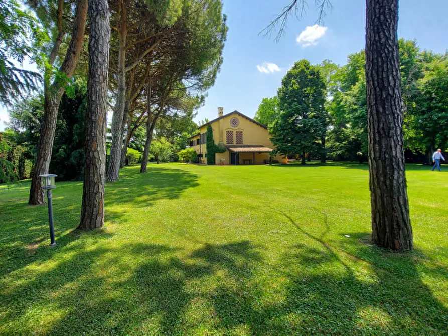 Immagine 39 di Villa in vendita  a Montegrotto Terme