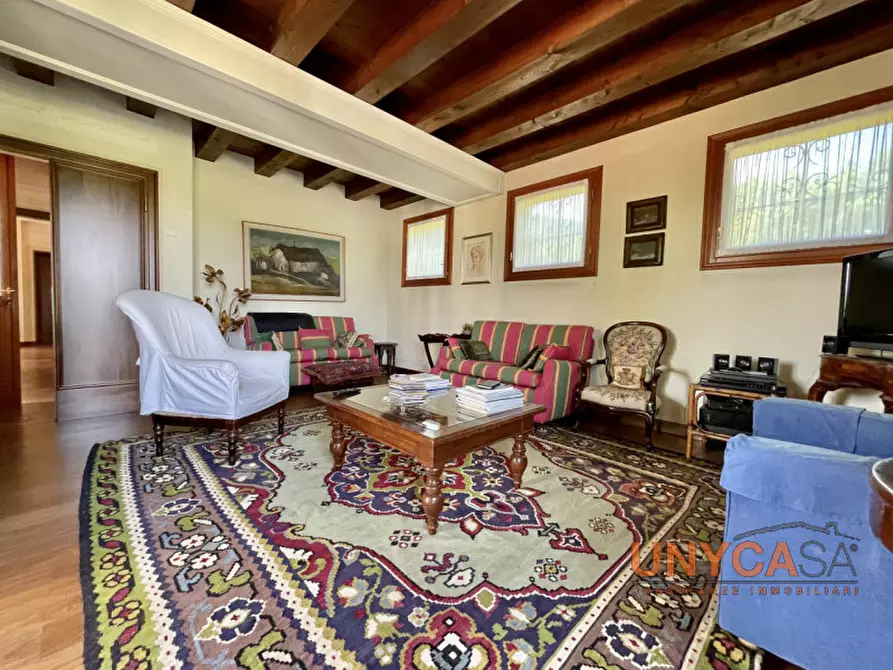 Immagine 4 di Rustico / casale in vendita  in Via 4 Novembre a Abano Terme