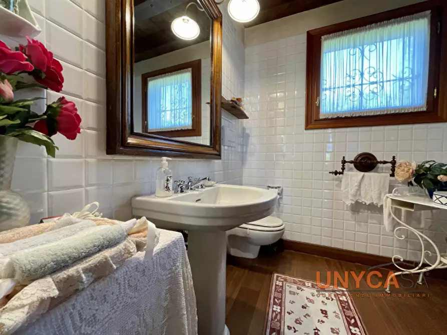 Immagine 6 di Rustico / casale in vendita  in Via 4 Novembre a Abano Terme