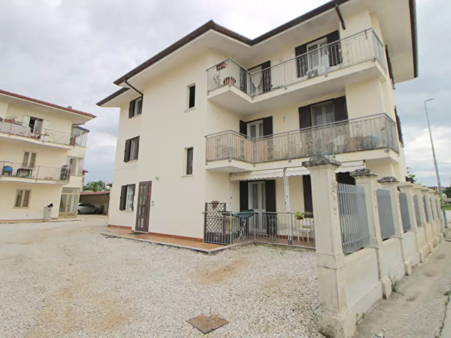 Immagine 2 di Appartamento in vendita  in Via Verdi a Pozzuolo Del Friuli