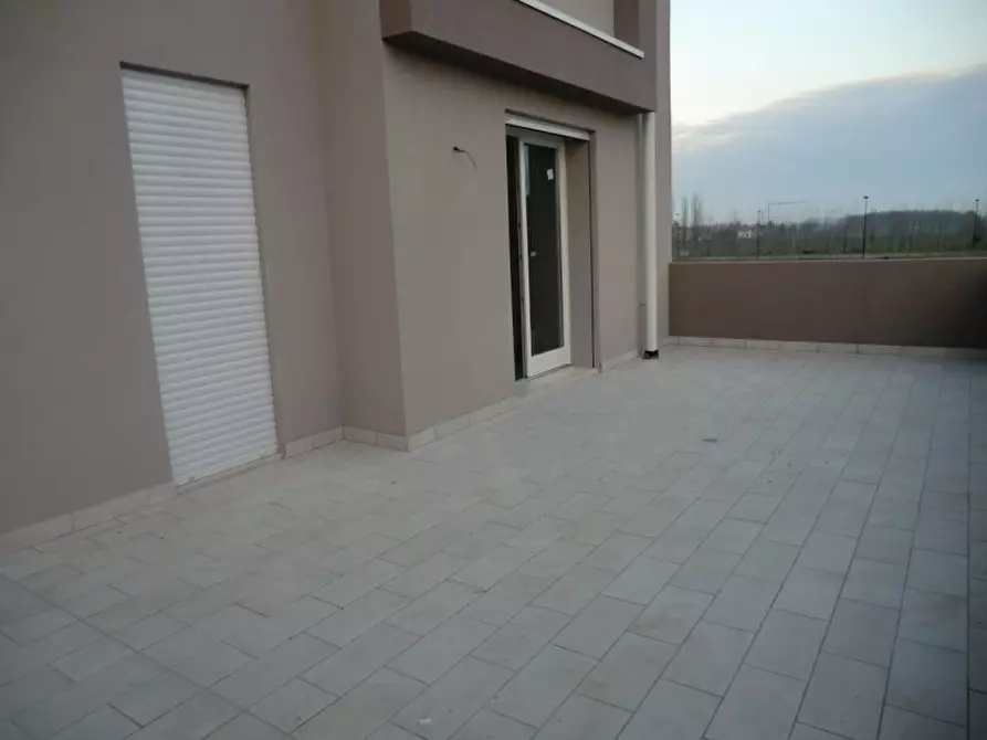 Immagine 28 di Attico in vendita  in Via Flacco a Abano Terme