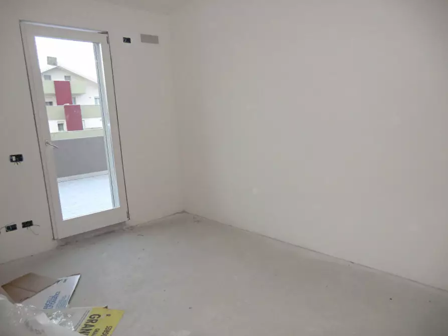 Immagine 30 di Attico in vendita  in Via Flacco a Abano Terme