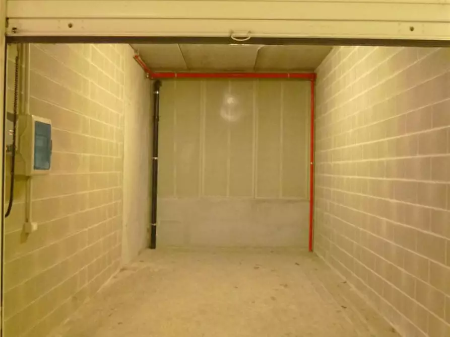 Immagine 8 di Garage in vendita  in VIA DANTE ALIGHIERI a Venezia