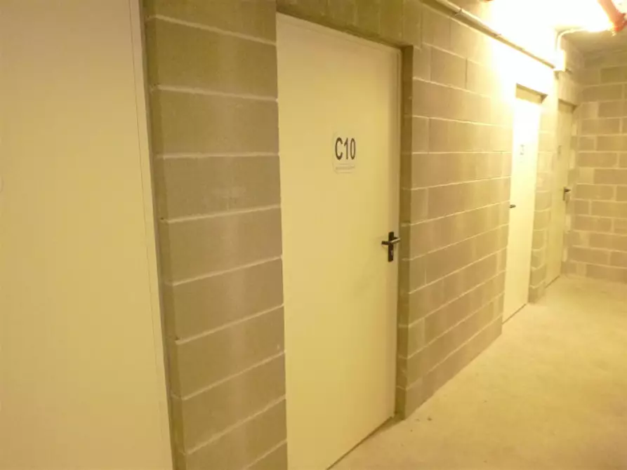 Immagine 6 di Garage in vendita  in VIA DANTE ALIGHIERI a Venezia