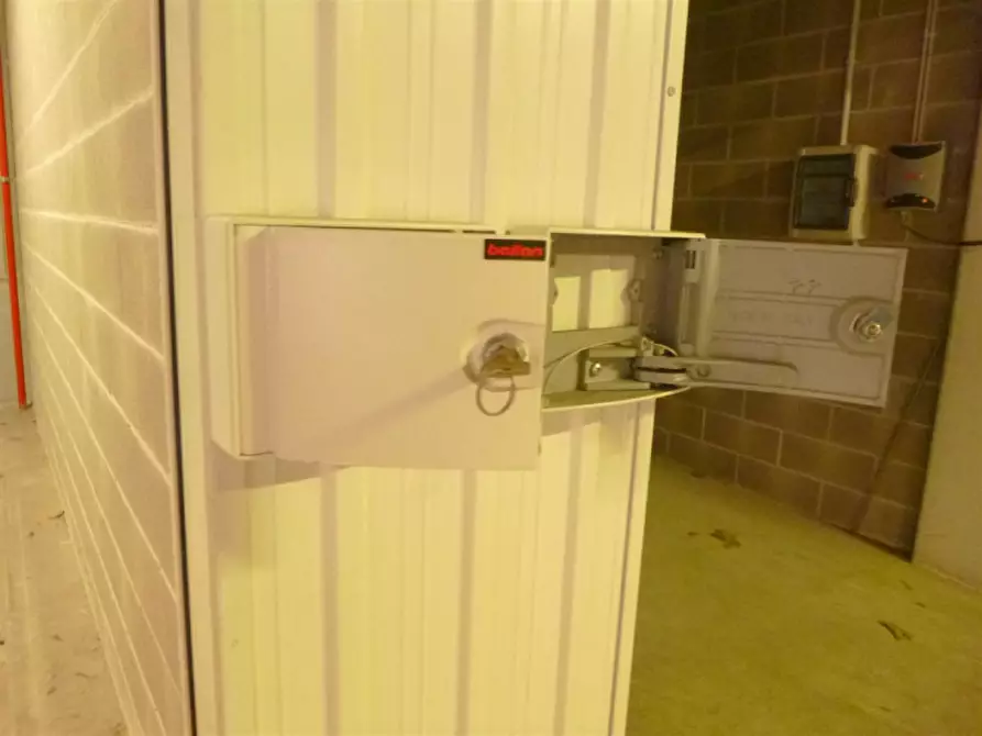 Immagine 5 di Garage in vendita  in VIA DANTE ALIGHIERI a Venezia