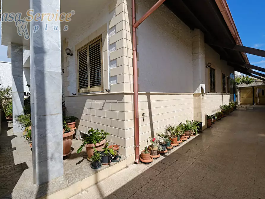 Immagine 5 di Villa in vendita  in Via Tazzoli a Ugento