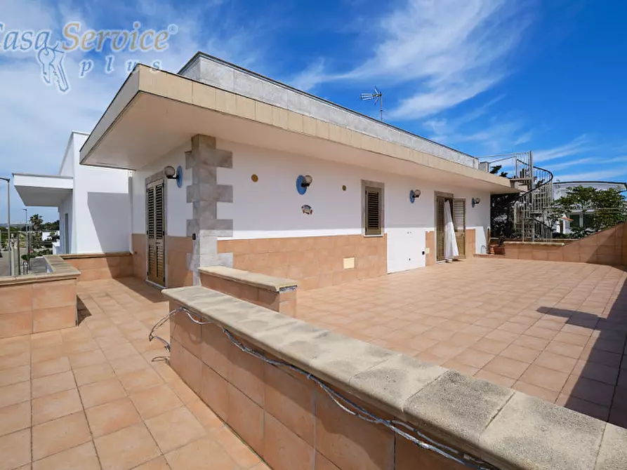 Immagine 10 di Villa in vendita  in Via Tazzoli a Ugento