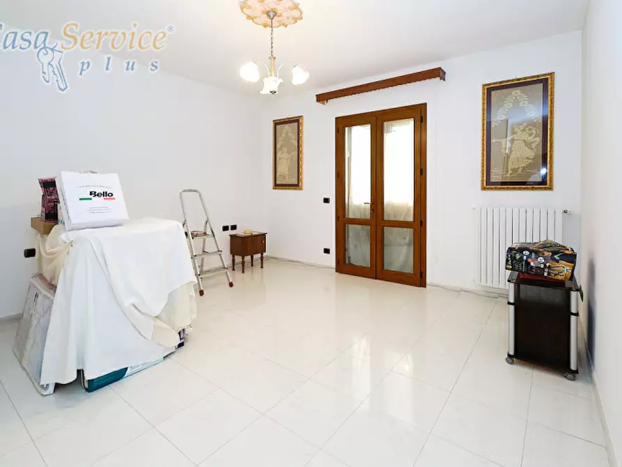 Immagine 14 di Villa in vendita  in Via Tazzoli a Ugento