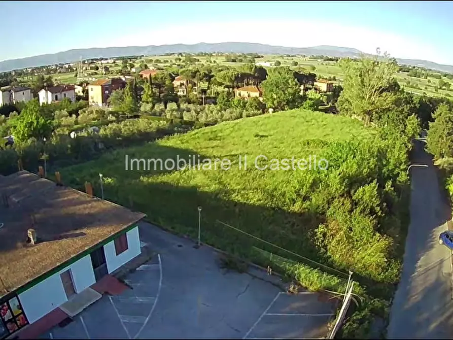 Immagine 1 di Terreno in vendita  a Castiglione Del Lago