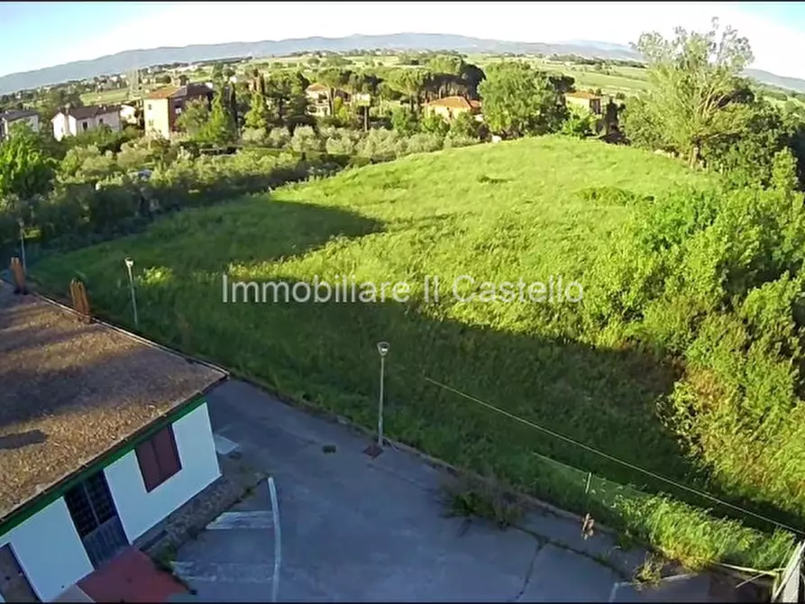 Immagine 10 di Terreno in vendita  a Castiglione Del Lago