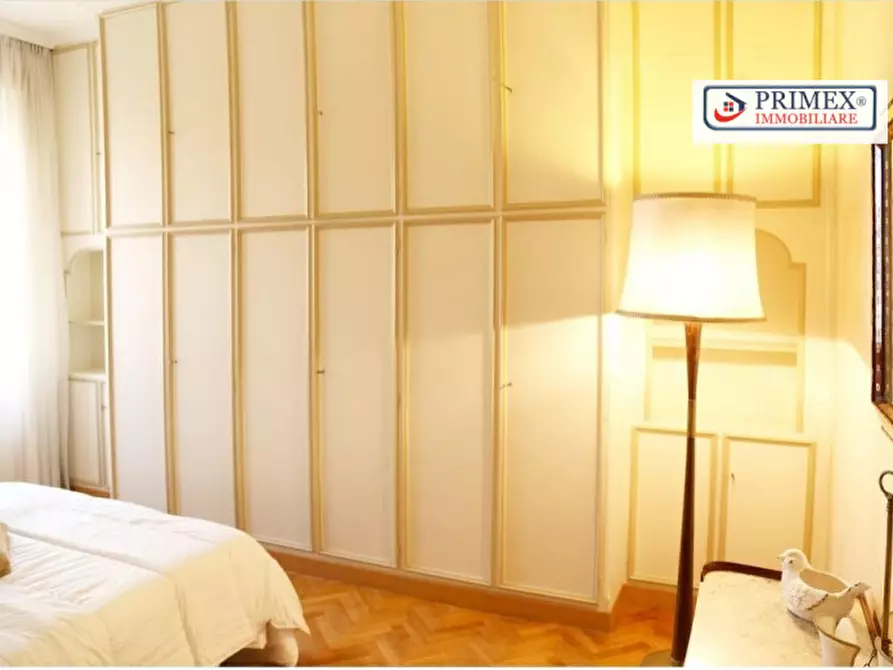 Immagine 12 di Appartamento in vendita  in Via Orvieto a Roma