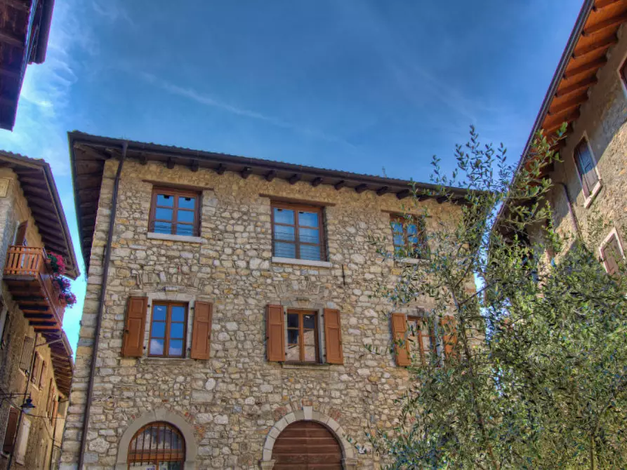 Immagine 5 di Appartamento in vendita  in Via Brocchetti a Tenno