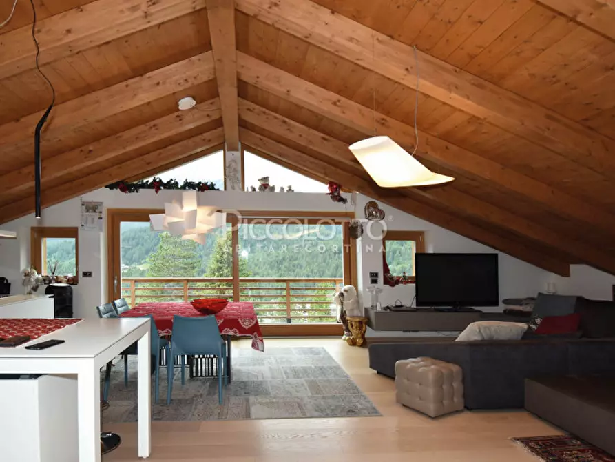 Immagine 3 di Attico in vendita  in via Belvedere a San Vito Di Cadore