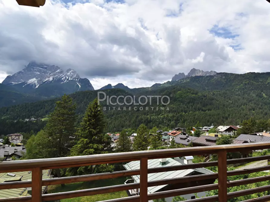 Immagine 10 di Attico in vendita  in via Belvedere a San Vito Di Cadore