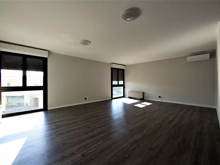 Immagine 3 di Ufficio in vendita  a Limena