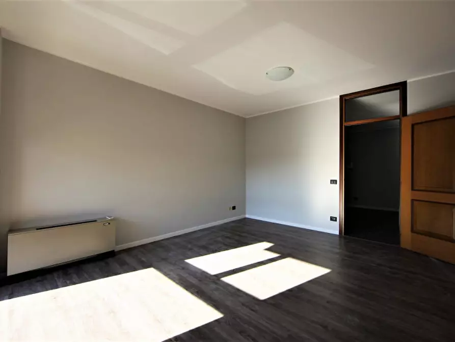 Immagine 8 di Ufficio in vendita  a Limena