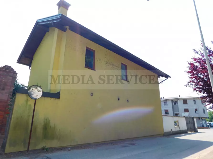 Immagine 3 di Hotel in vendita  in corso Camillo Benso Conte di Cavour n° 1 a Garlasco