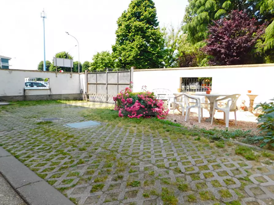 Immagine 8 di Hotel in vendita  in corso Camillo Benso Conte di Cavour n° 1 a Garlasco