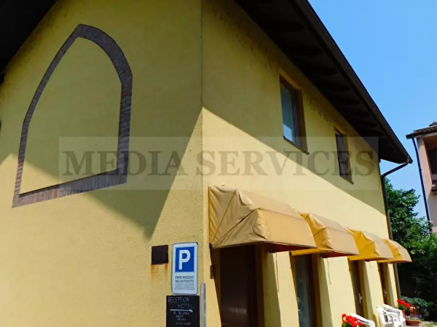 Immagine 11 di Hotel in vendita  in corso Camillo Benso Conte di Cavour n° 1 a Garlasco