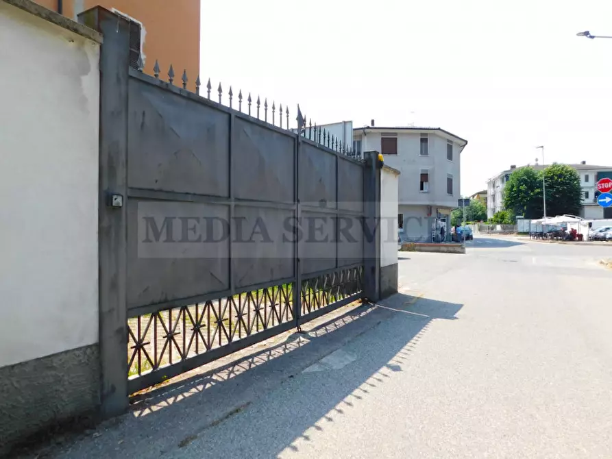 Immagine 15 di Hotel in vendita  in corso Camillo Benso Conte di Cavour n° 1 a Garlasco