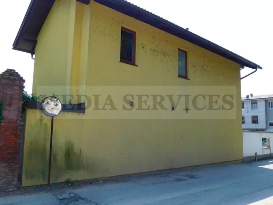 Immagine 17 di Hotel in vendita  in corso Camillo Benso Conte di Cavour n° 1 a Garlasco