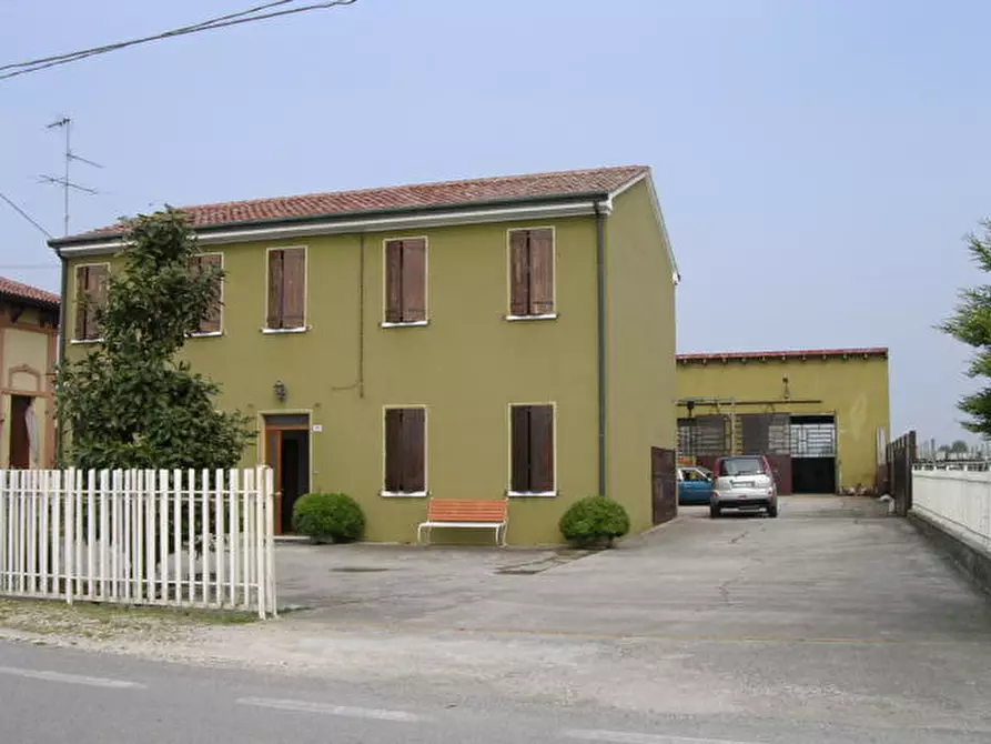 Immagine 1 di Casa indipendente in vendita  a Nogara