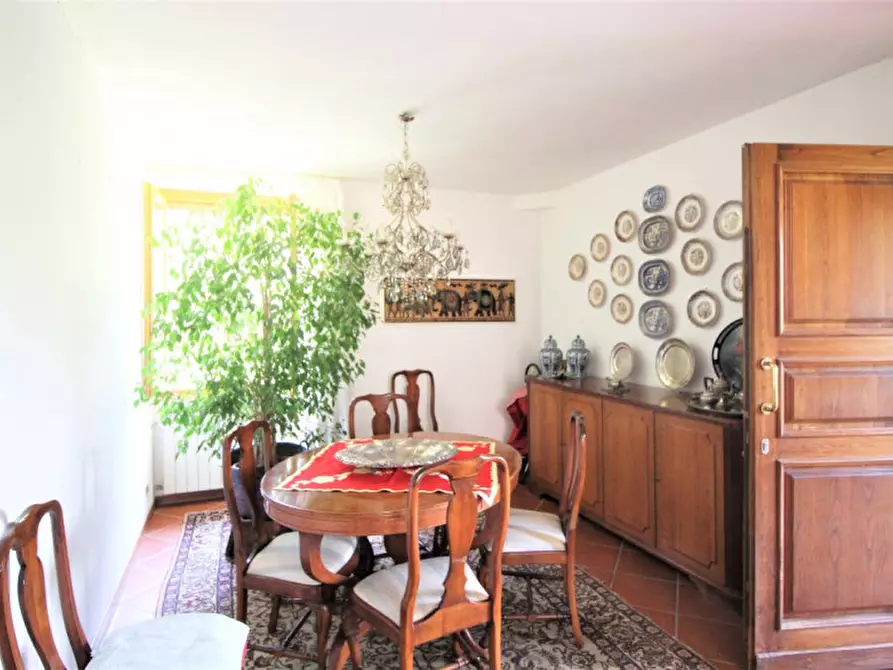 Immagine 23 di Villa in vendita  in pestello a Montevarchi