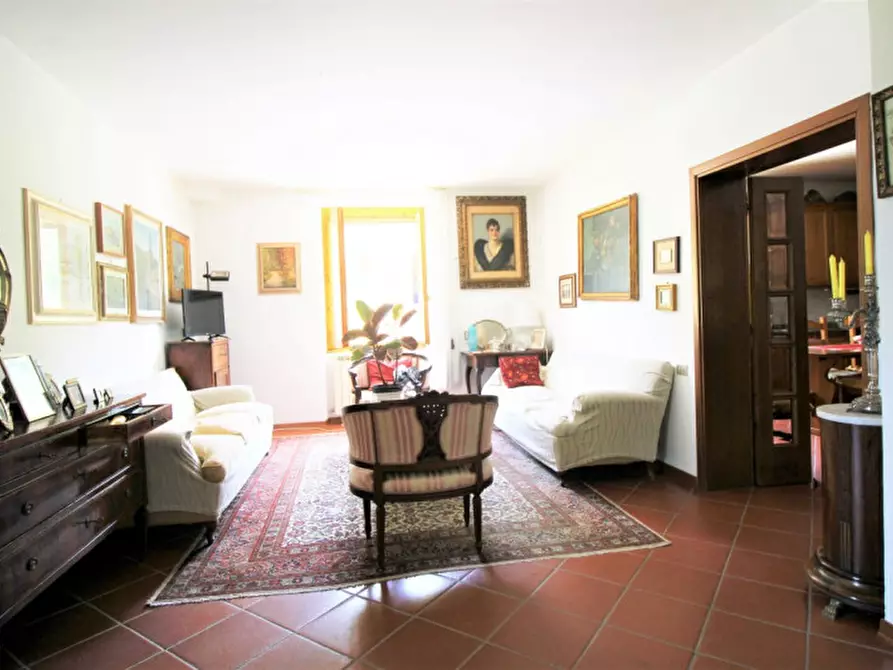 Immagine 24 di Villa in vendita  in pestello a Montevarchi