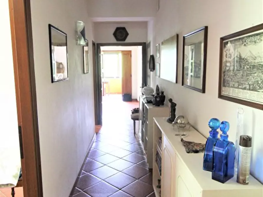 Immagine 44 di Villa in vendita  in pestello a Montevarchi