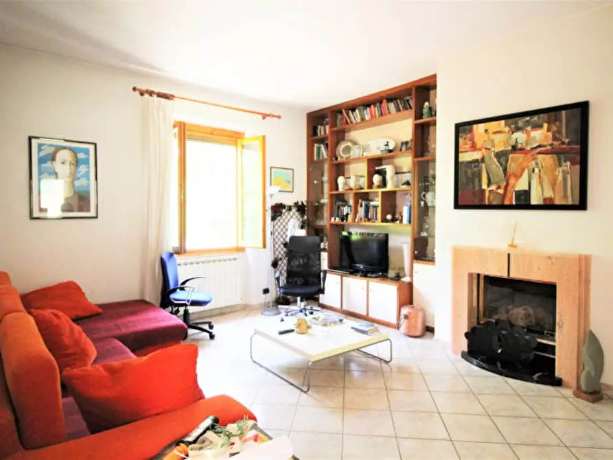 Immagine 47 di Villa in vendita  in pestello a Montevarchi