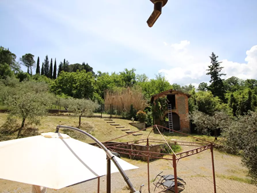 Immagine 59 di Villa in vendita  in pestello a Montevarchi