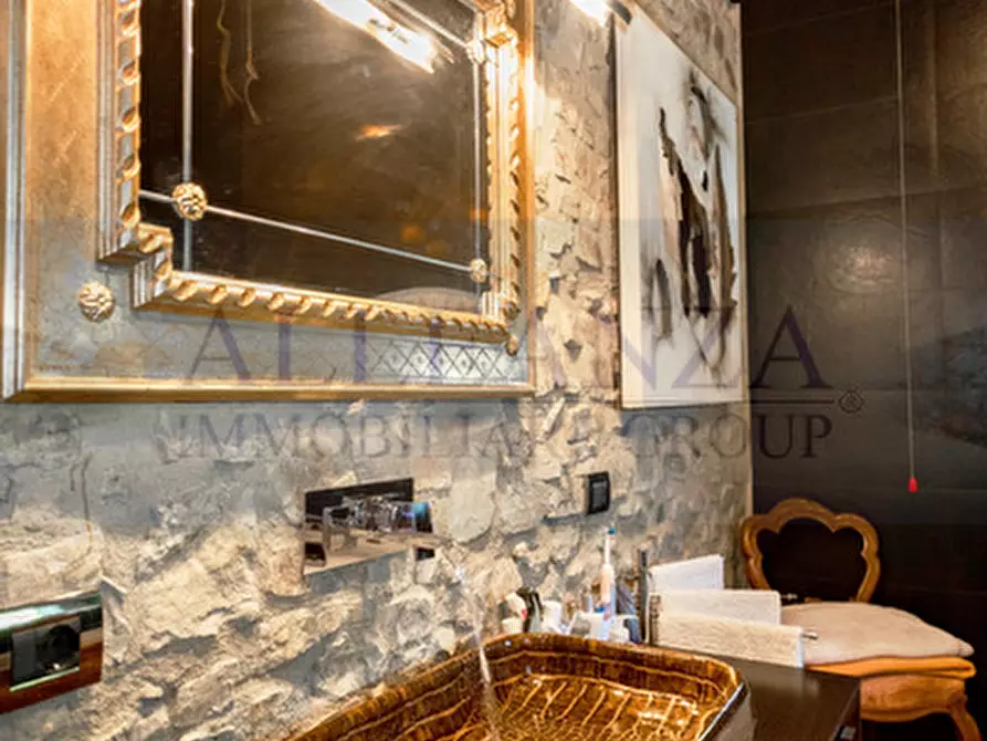 Immagine 21 di Rustico / casale in vendita  in Mercatale a San Casciano In Val Di Pesa