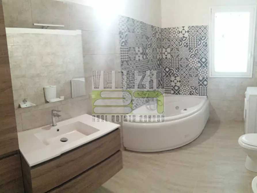 Immagine 13 di Villa in affitto  in contrada Fiumara a Avola