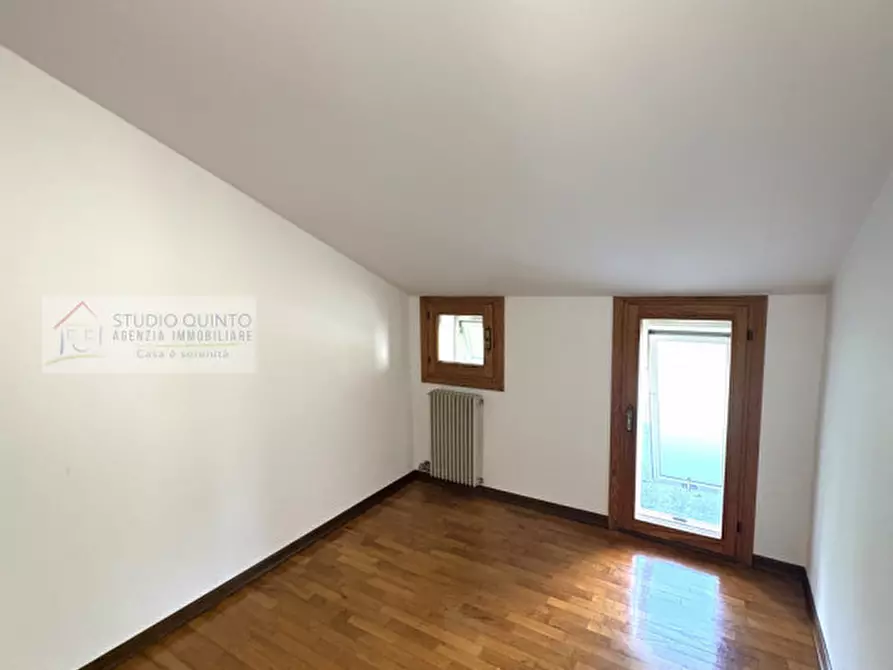 Immagine 25 di Casa bifamiliare in vendita  a Quinto Di Treviso