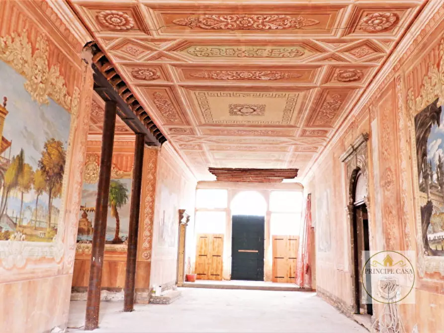 Immagine 13 di Palazzo in vendita  in Piazza Maggiore, 20 a Este