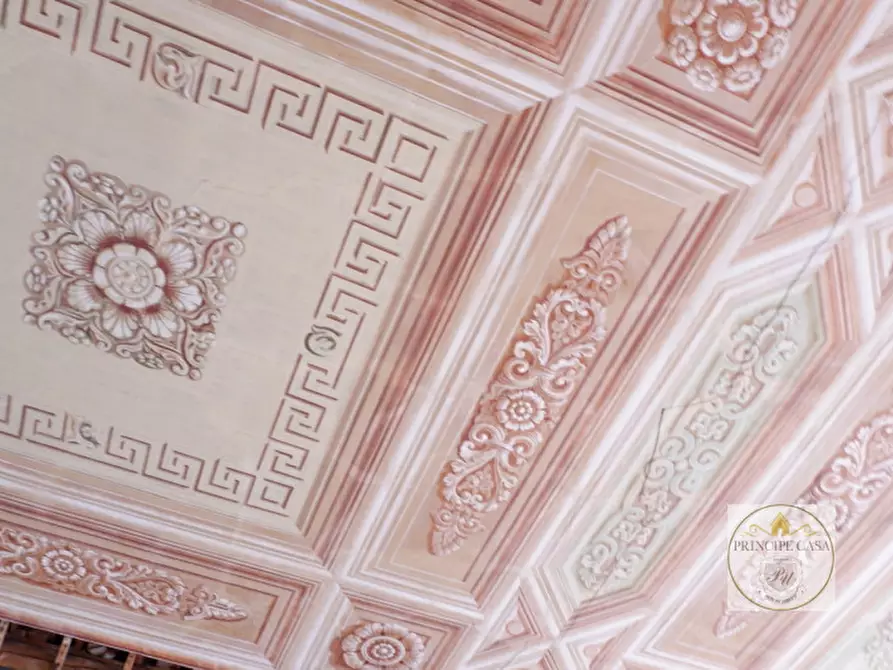 Immagine 15 di Palazzo in vendita  in Piazza Maggiore, 20 a Este