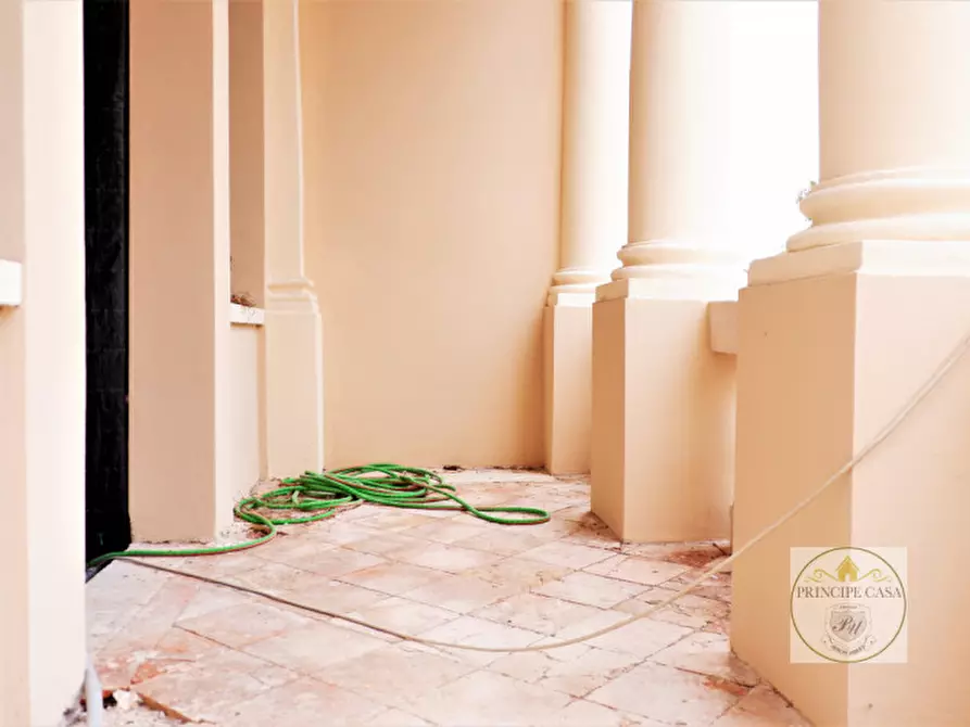 Immagine 19 di Palazzo in vendita  in Piazza Maggiore, 20 a Este