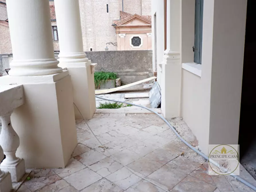 Immagine 21 di Palazzo in vendita  in Piazza Maggiore, 20 a Este