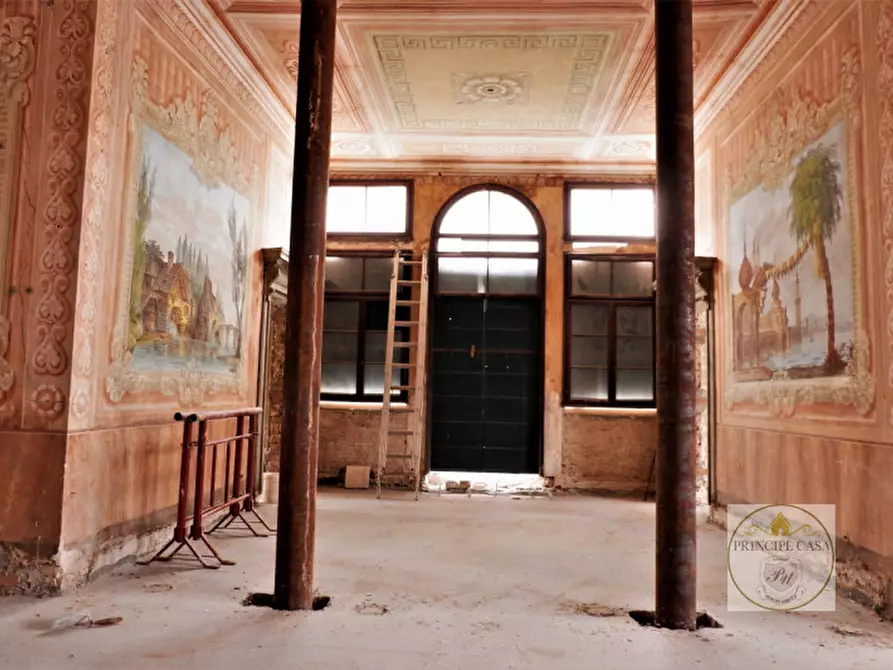 Immagine 28 di Palazzo in vendita  in Piazza Maggiore, 20 a Este