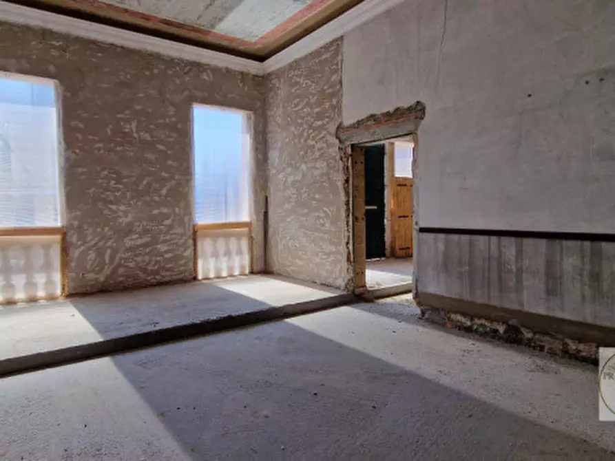 Immagine 39 di Palazzo in vendita  in Piazza Maggiore, 20 a Este