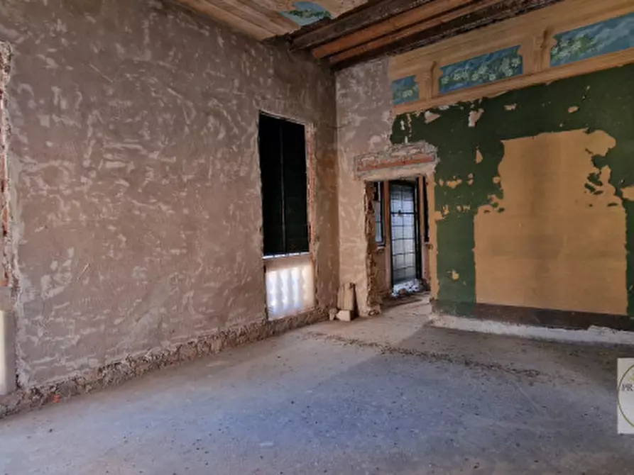 Immagine 41 di Palazzo in vendita  in Piazza Maggiore, 20 a Este