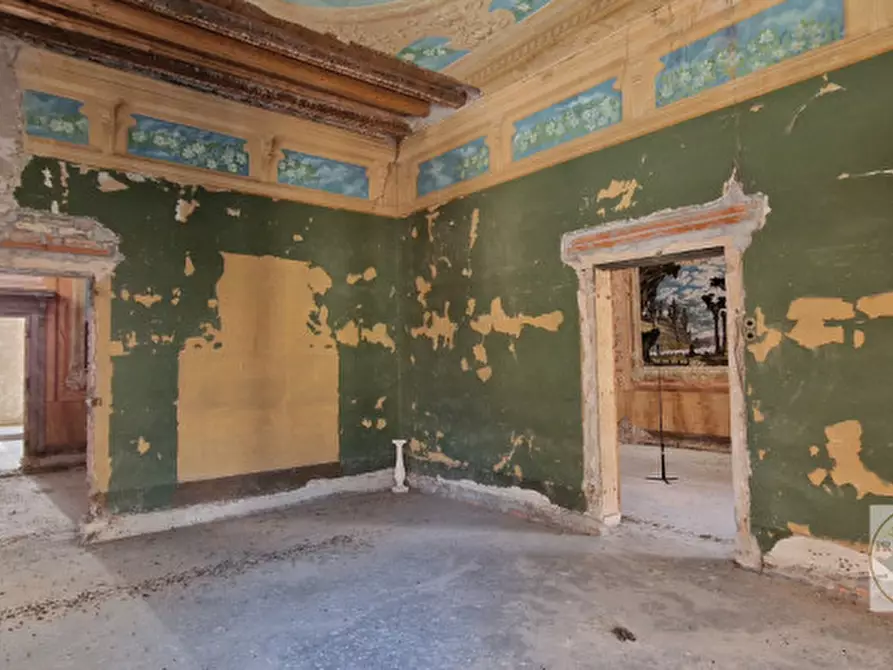 Immagine 42 di Palazzo in vendita  in Piazza Maggiore, 20 a Este