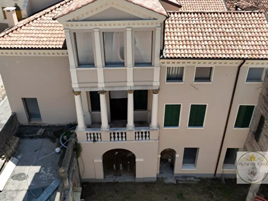 Immagine 57 di Palazzo in vendita  in Piazza Maggiore, 20 a Este