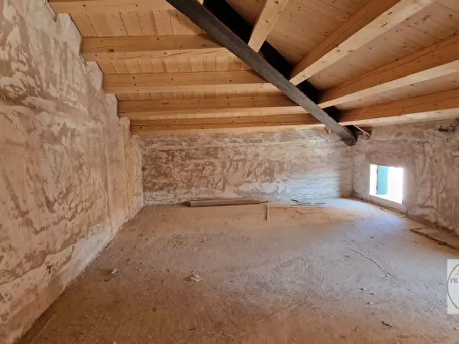 Immagine 59 di Palazzo in vendita  in Piazza Maggiore, 20 a Este