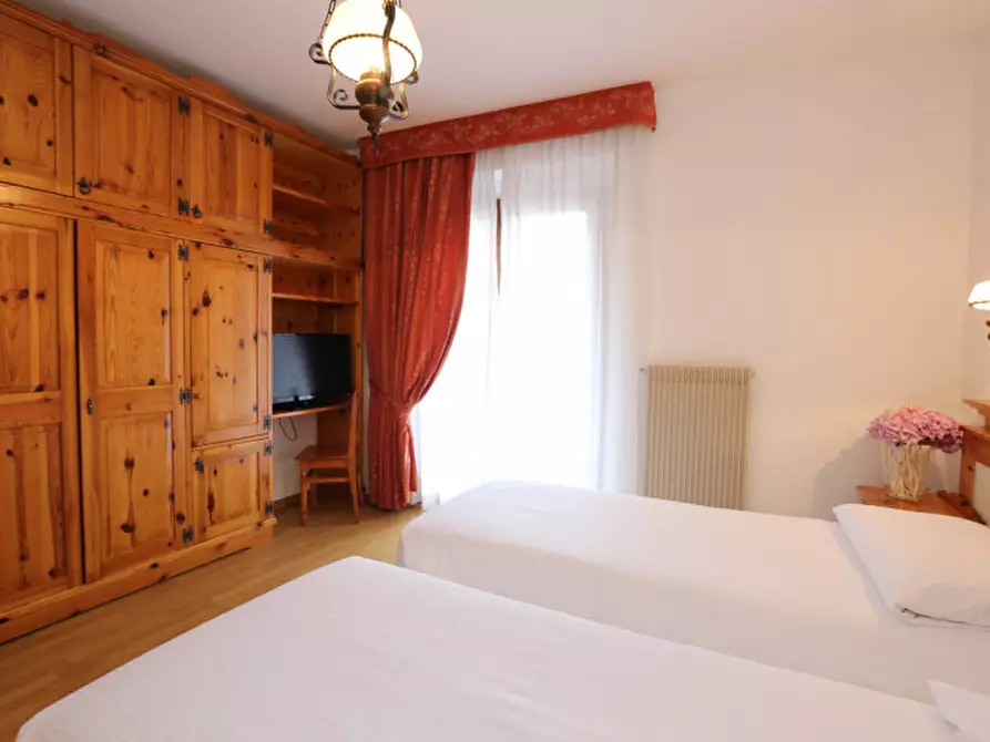 Immagine 19 di Hotel in vendita  in Piazza San Vigilio a Spiazzo