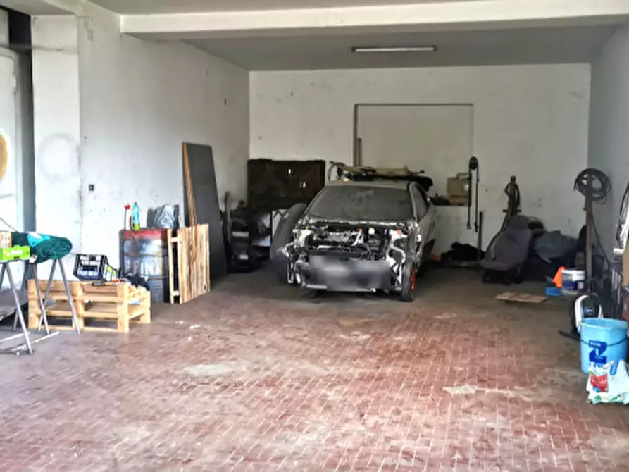 Immagine 2 di Laboratorio in vendita  in contrada Scalera a Filiano