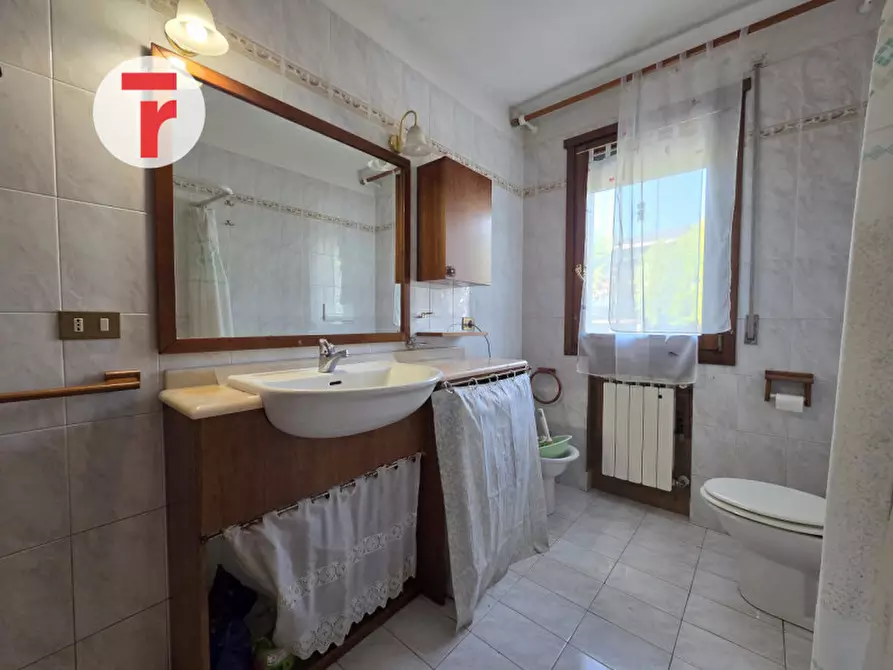 Immagine 6 di Appartamento in vendita  in Via Dante Alighieri a Cadoneghe