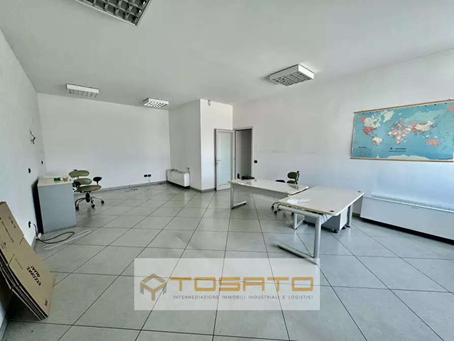 Immagine 34 di Capannone industriale in affitto  a Oppeano