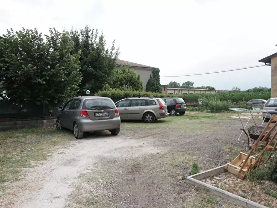 Immagine 17 di Appartamento in vendita  in Via grazia cavanna, 68 a Sissa Trecasali