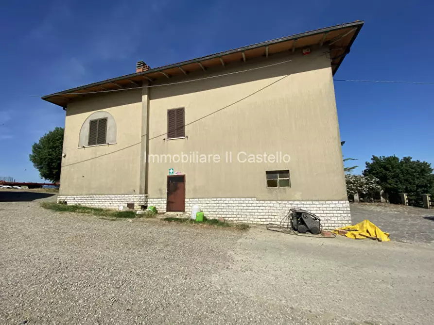 Immagine 2 di Casa indipendente in vendita  in sp304 a Castiglione Del Lago